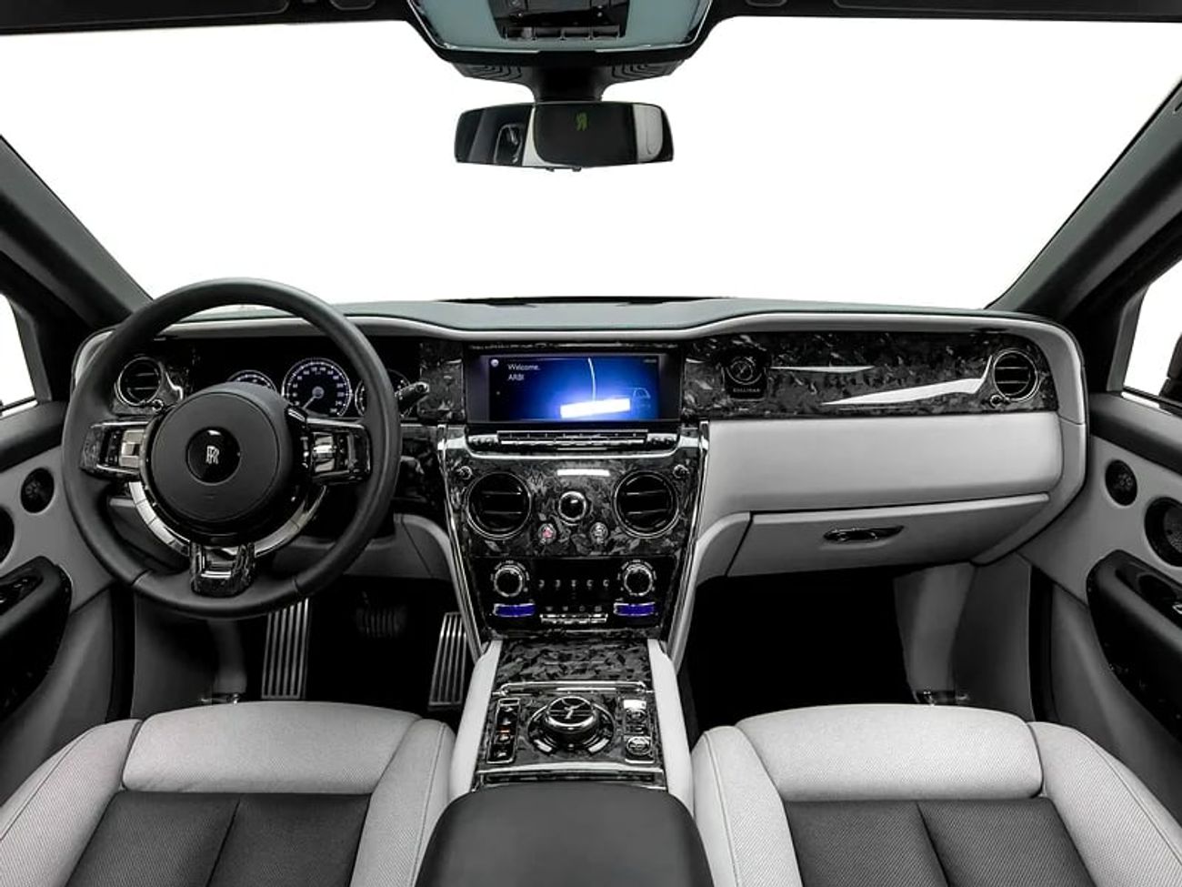 رولز رويس كولينان Cullinan with Mansory Kit