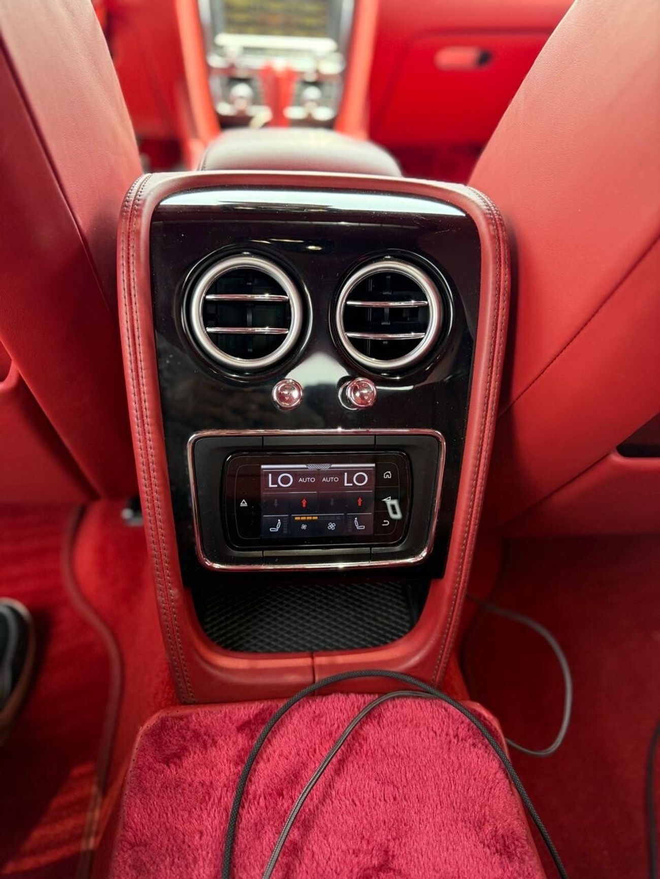 بنتلي فلاينج سبور v8