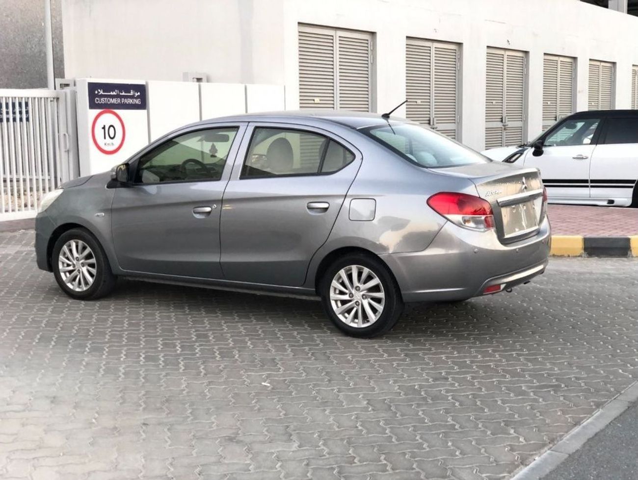 Mitsubishi Attrage GLX Mid GCC