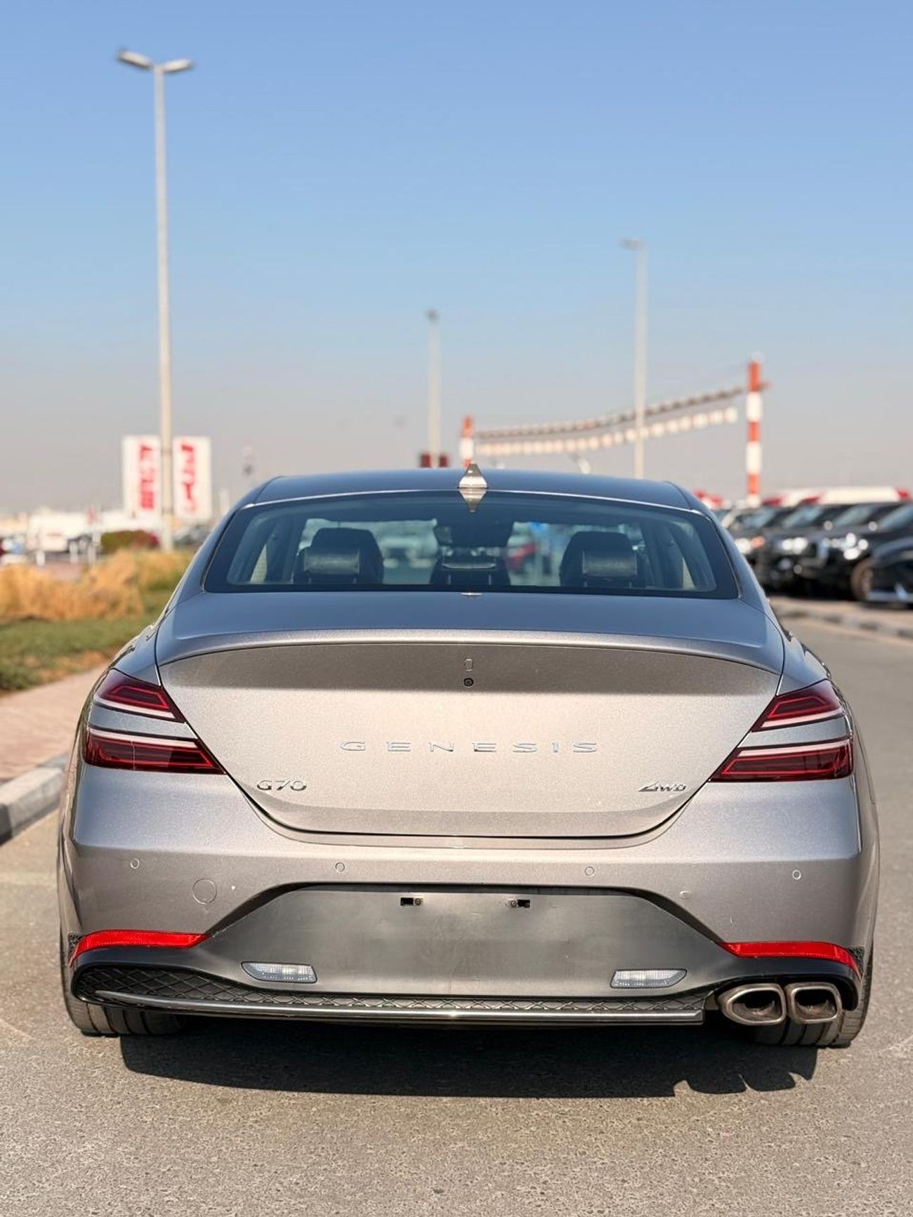 Genesis G70 Platinum 2.0L AWD