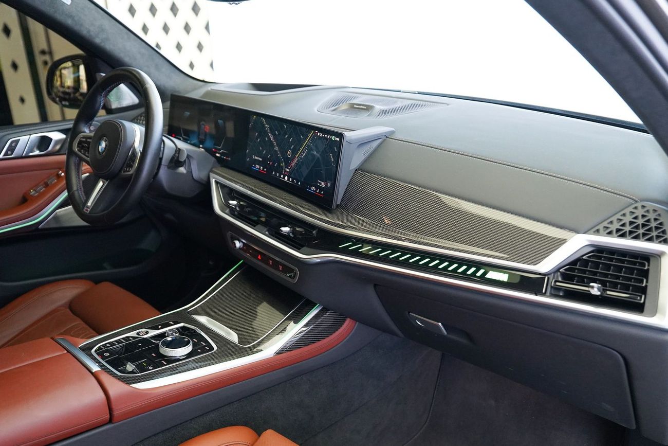 بي أم دبليو X7 M50i 4.4L (523 HP)