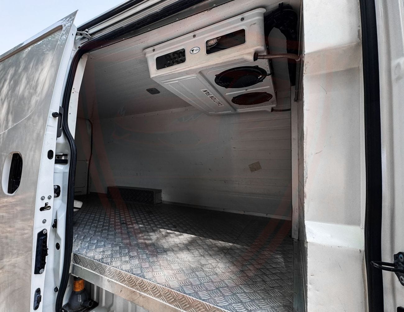 Nissan Urvan STD Nissan Urvan Van Chiller | 2.5 L | 2021 | GCC | Accident-Free | In Excellent Condition | 739 P.M