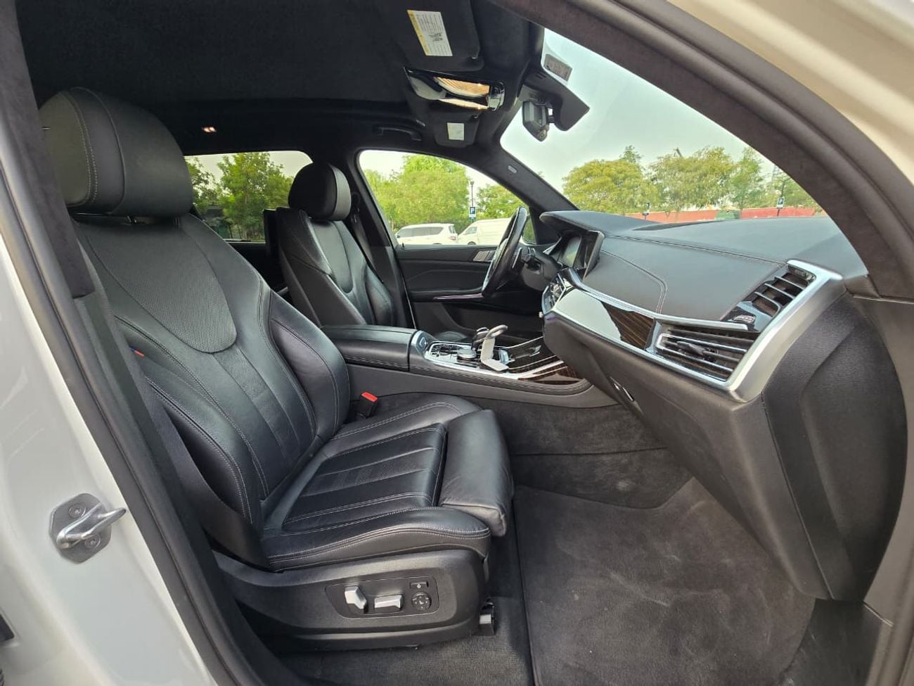 BMW X7 40i M SPORT | American Specs | Orginal paint | Clean title | Perfect condition
