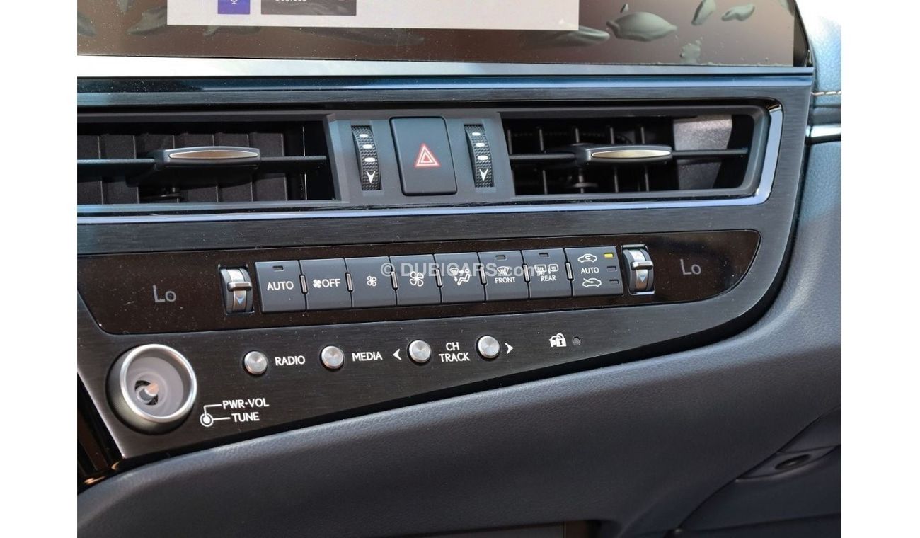 Lexus ES 300 ES300H 2.5L HYBRID ULTRA LUXURY | GCC SPECS