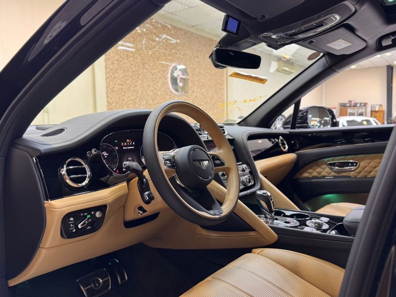 بنتلي بينتايجا  Bentayga 4.0T