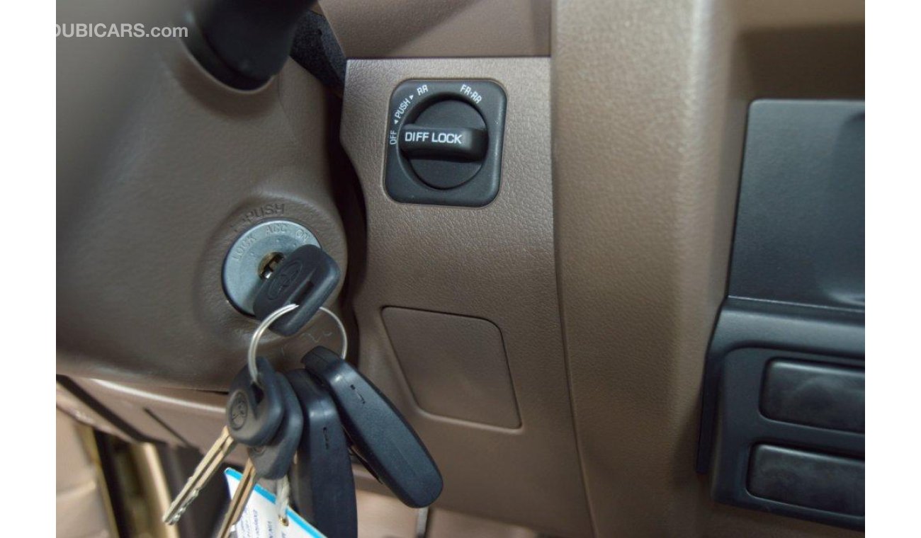 تويوتا لاند كروزر بيك آب 2016 MODEL S CAB V6
