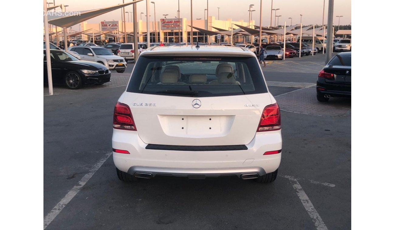 مرسيدس بنز GLK 250 موديل 2014 خليجي السياره حاله ممتازه من الداخل والخارج  جلد ونظام صوت ممتاز وكاميرا خلفيه وحساسات وت