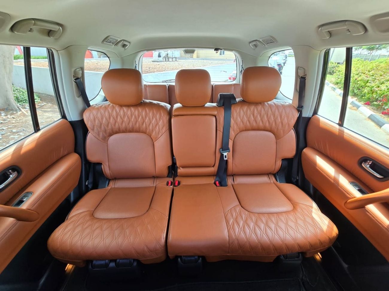 Nissan Patrol SE Platinum City 4.0L 2022 GCC LOW MILEAGE SINGLE OWNER IN MINT CONDITION