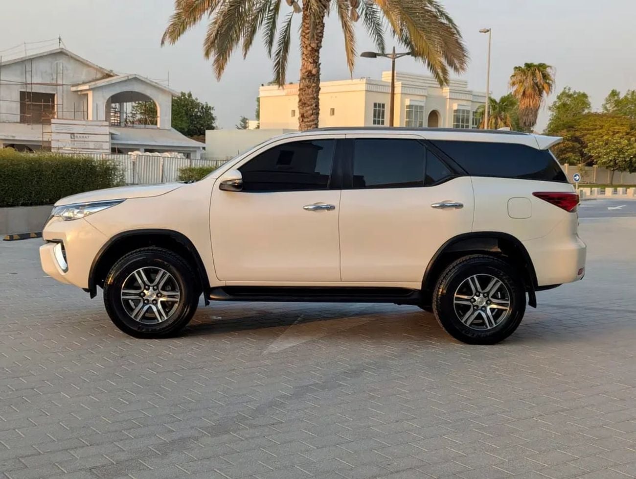 تويوتا فورتونر GXR 2019 GCC Specs V6 4.0 Engine Interior and Exterior Excellent Condition