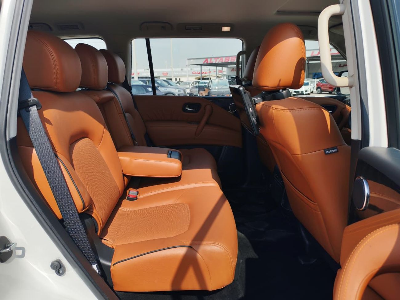 Nissan Patrol 2024 Nissan Patrol LE Platinum (Full-Option) 5.6L V8 Petrol A/T 4WD Export Only