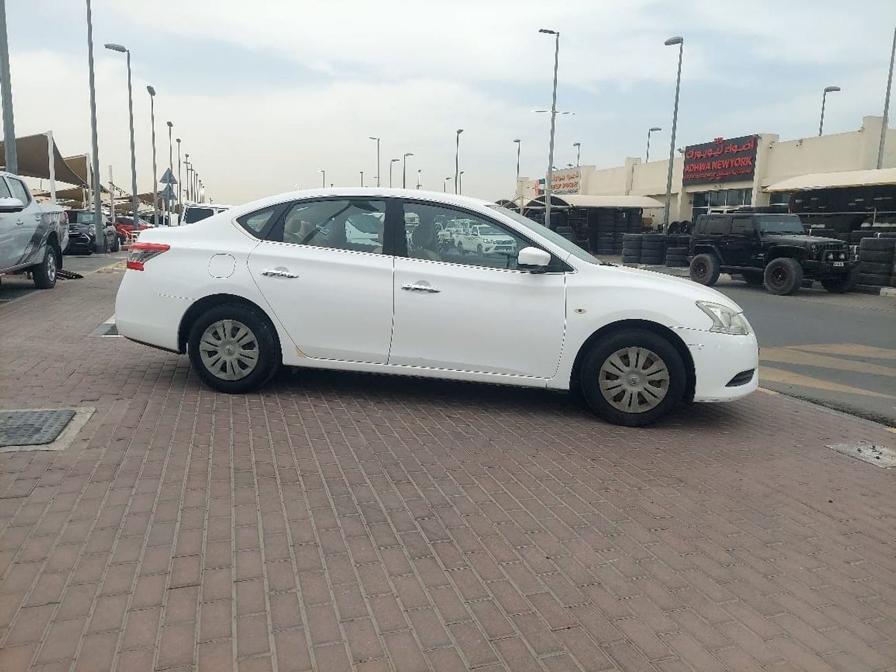 Nissan Sentra PETROL AUTOMATIC TRANSMISSION