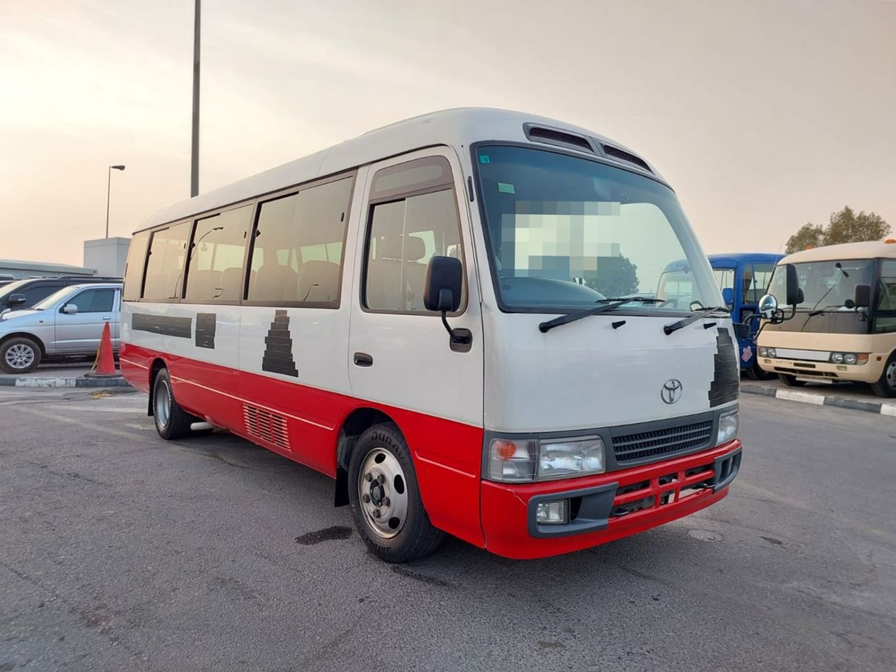 Toyota Coaster TOYOTA COASTER BUS RHD 2004 MODEL 4.0 L DIESEL AUTOMATIC(PM12501)
