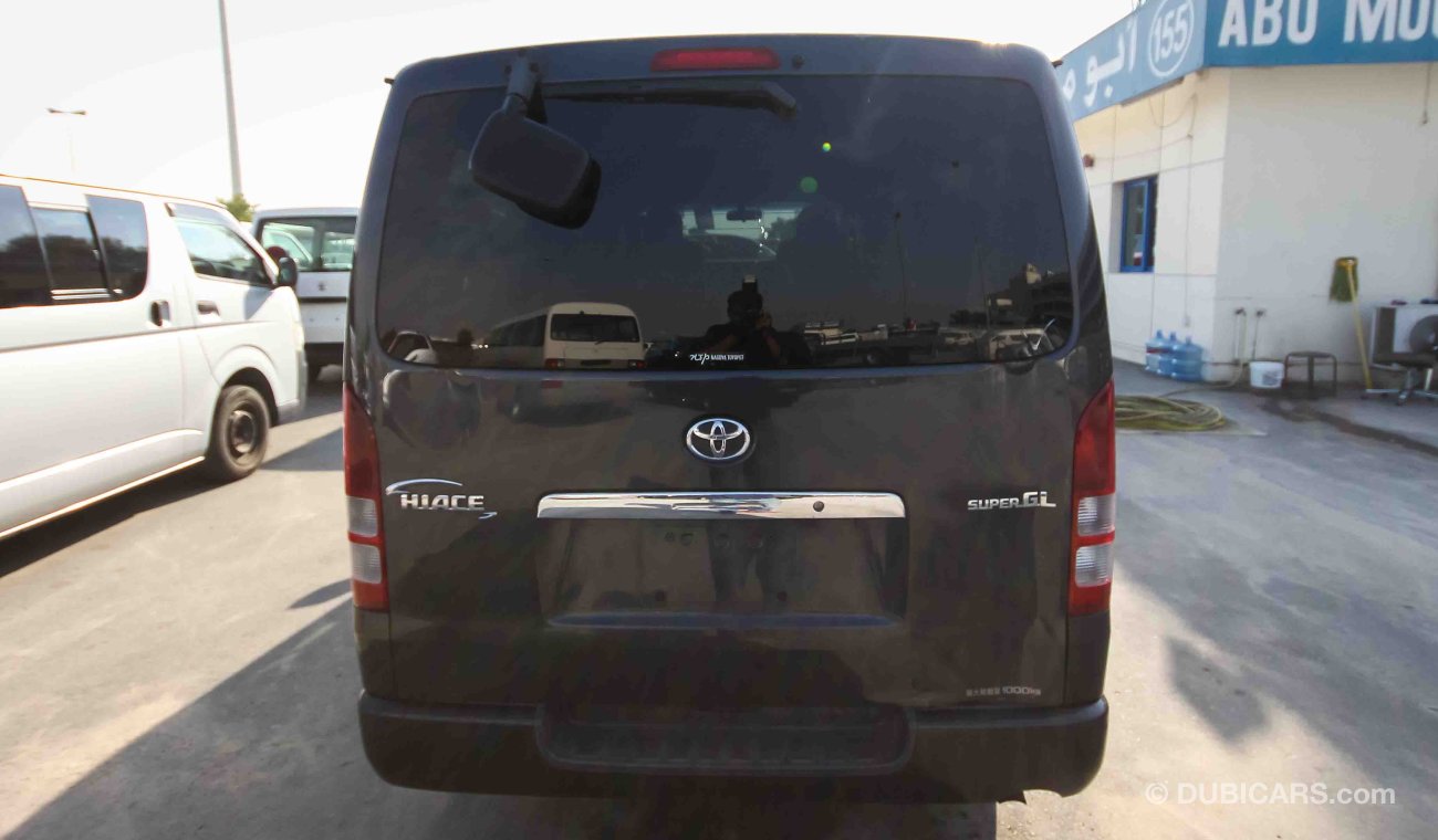 Toyota Hiace 20034