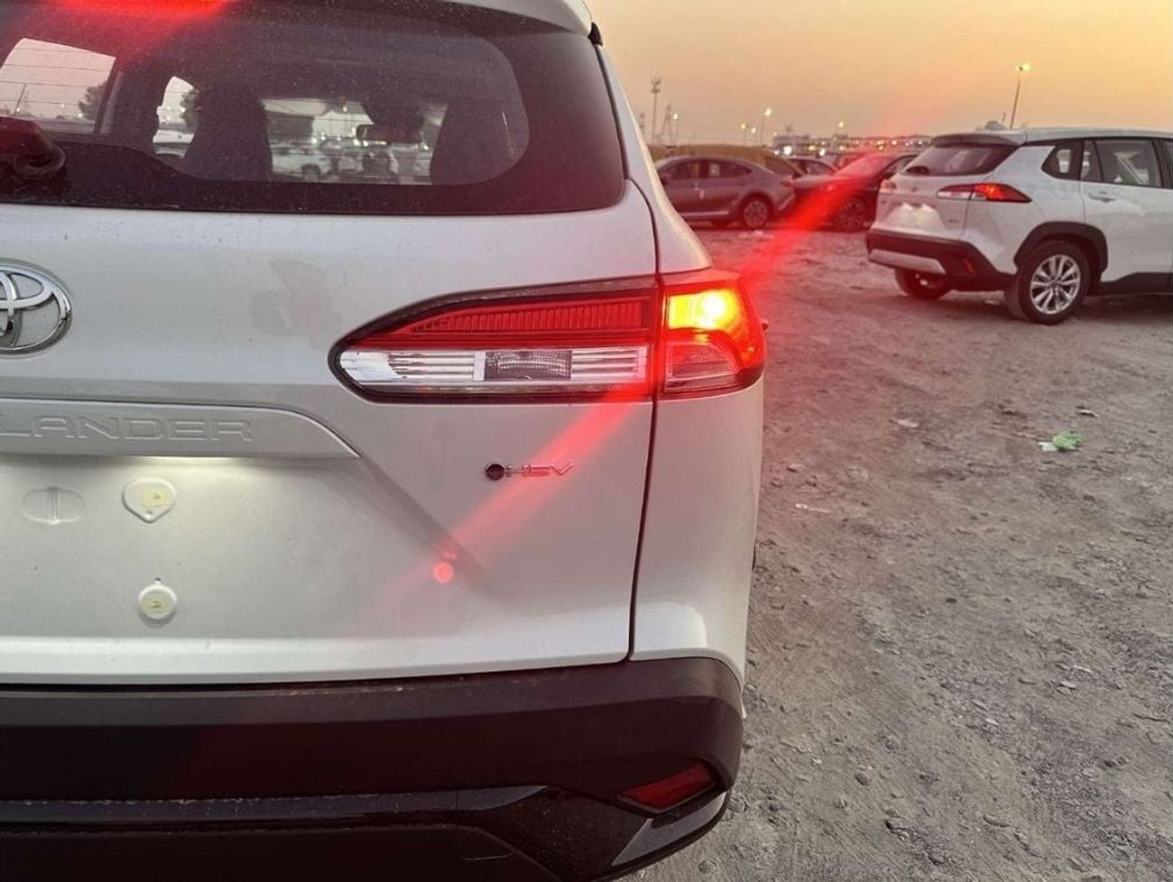 Toyota Corolla Cross 2.0L (HEV) FRONT WHEEL DRIVE 5 SEATS 5 DOOR