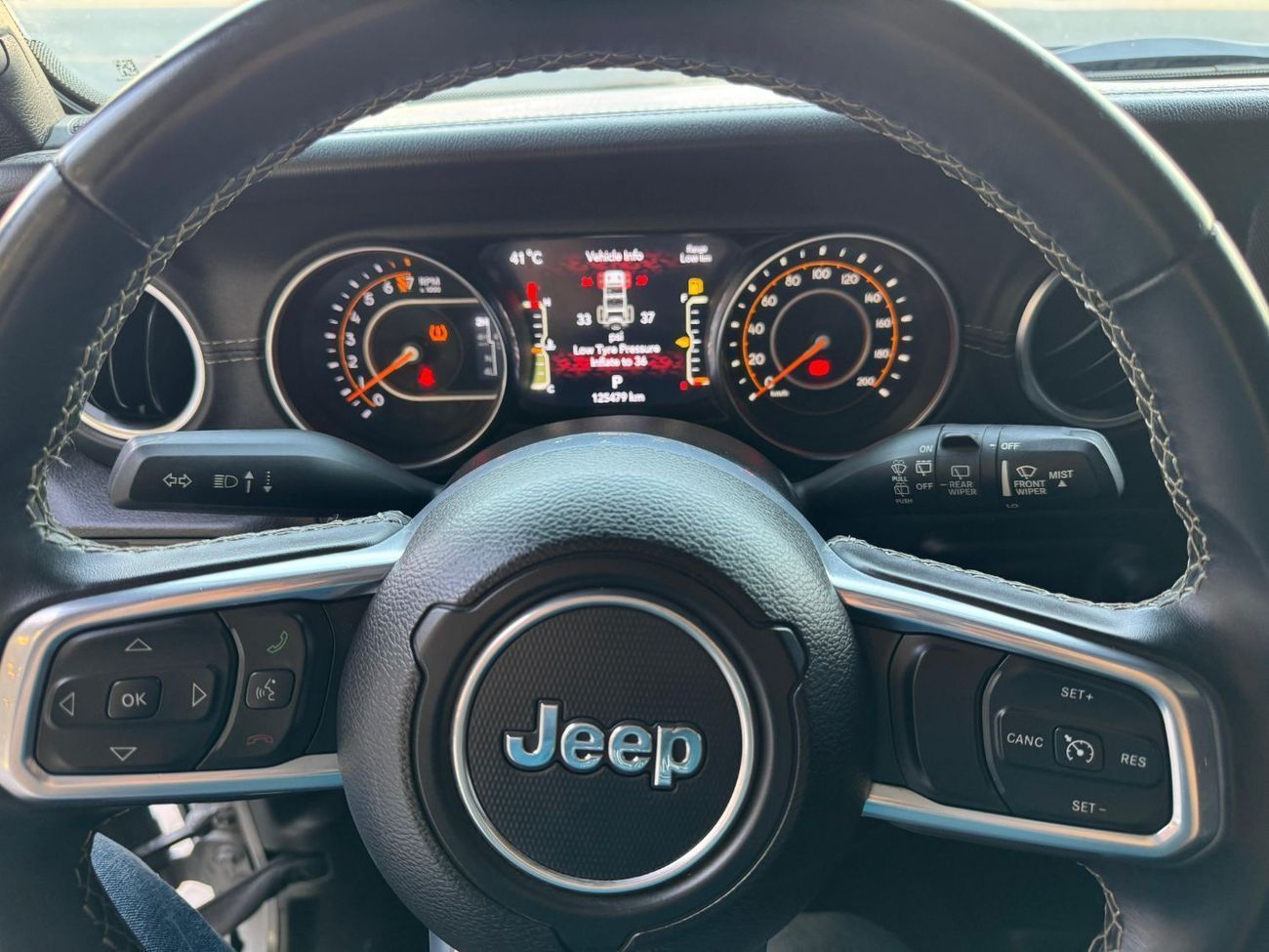 Jeep Wrangler Unlimited Sahara 3.6L SAHARA / V6 3.6L / GCC / AGENCY CHECKS/ KEYLESS ENTRY / REMOTE START / BLIND S