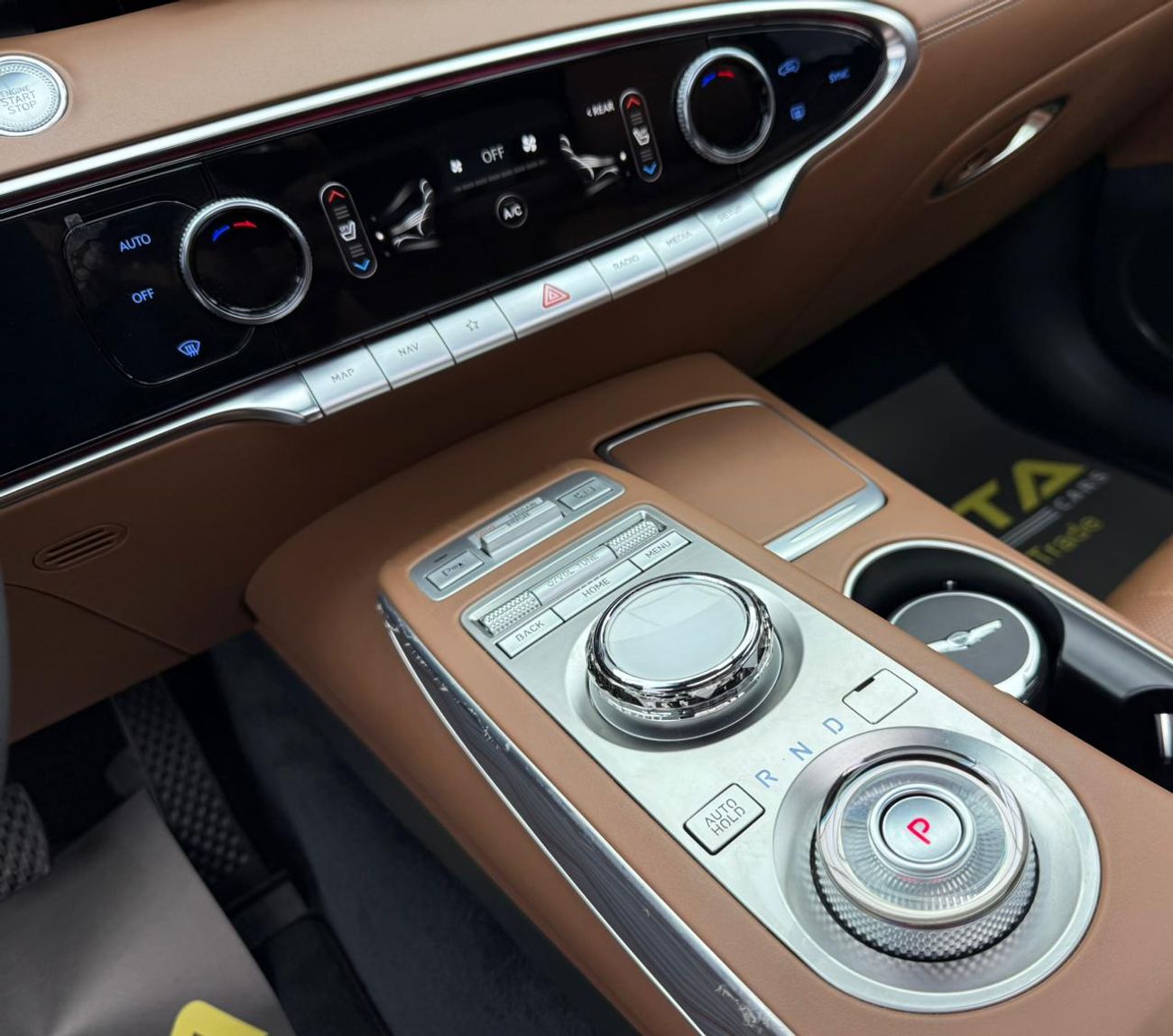 جينيسس GV70 2023 Genesis GV70 Platinum Sport, 2027 Genesis Warranty + Service Pack, Very Low Km, GCC