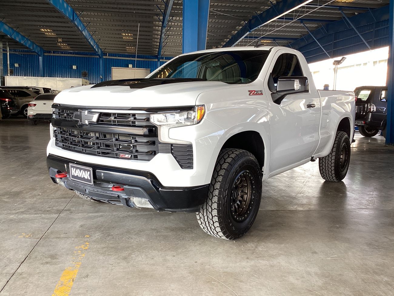 شيفروليه سيلفارادو 5.3 1LT 4WD R\C | شامل الضمان | 0 ﺪﻔﻋﺓ ﺃﻮﻟﻯ