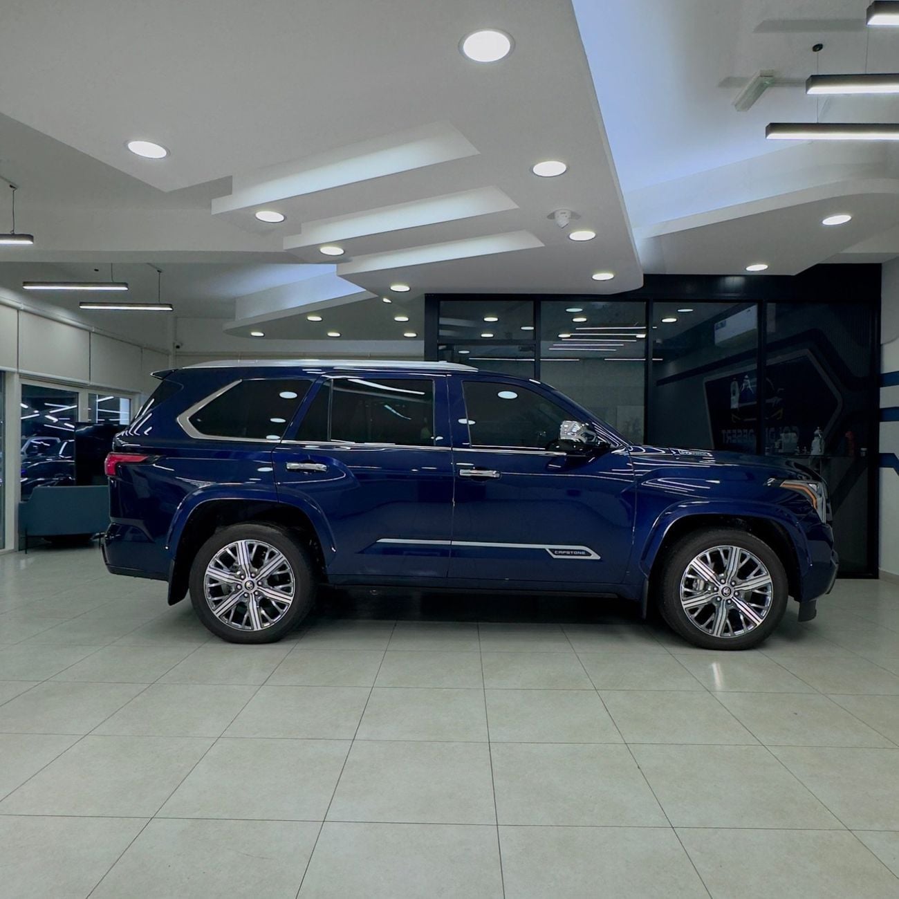 تويوتا سيكويا Capstone