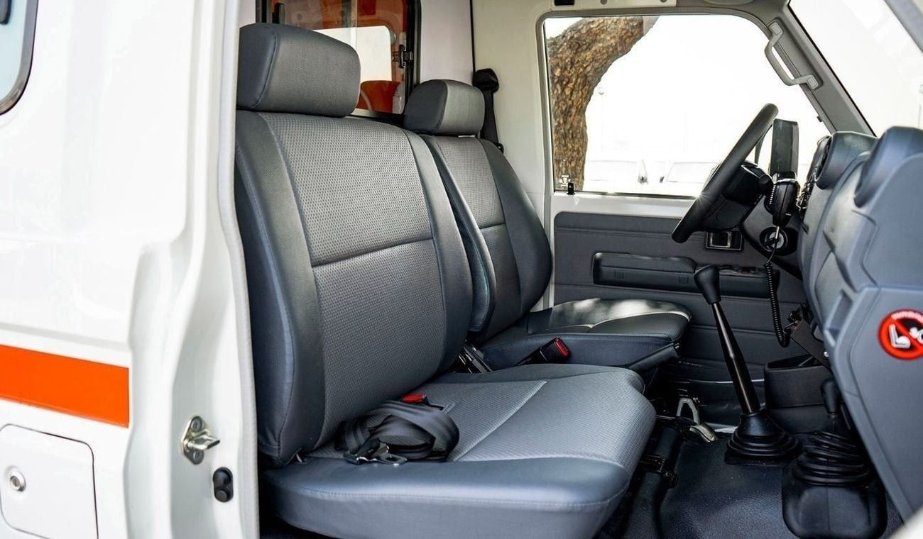 تويوتا لاند كروزر 70 Toyota land cruiser hard top lc78 ambulance 4.2L diesel MY2024