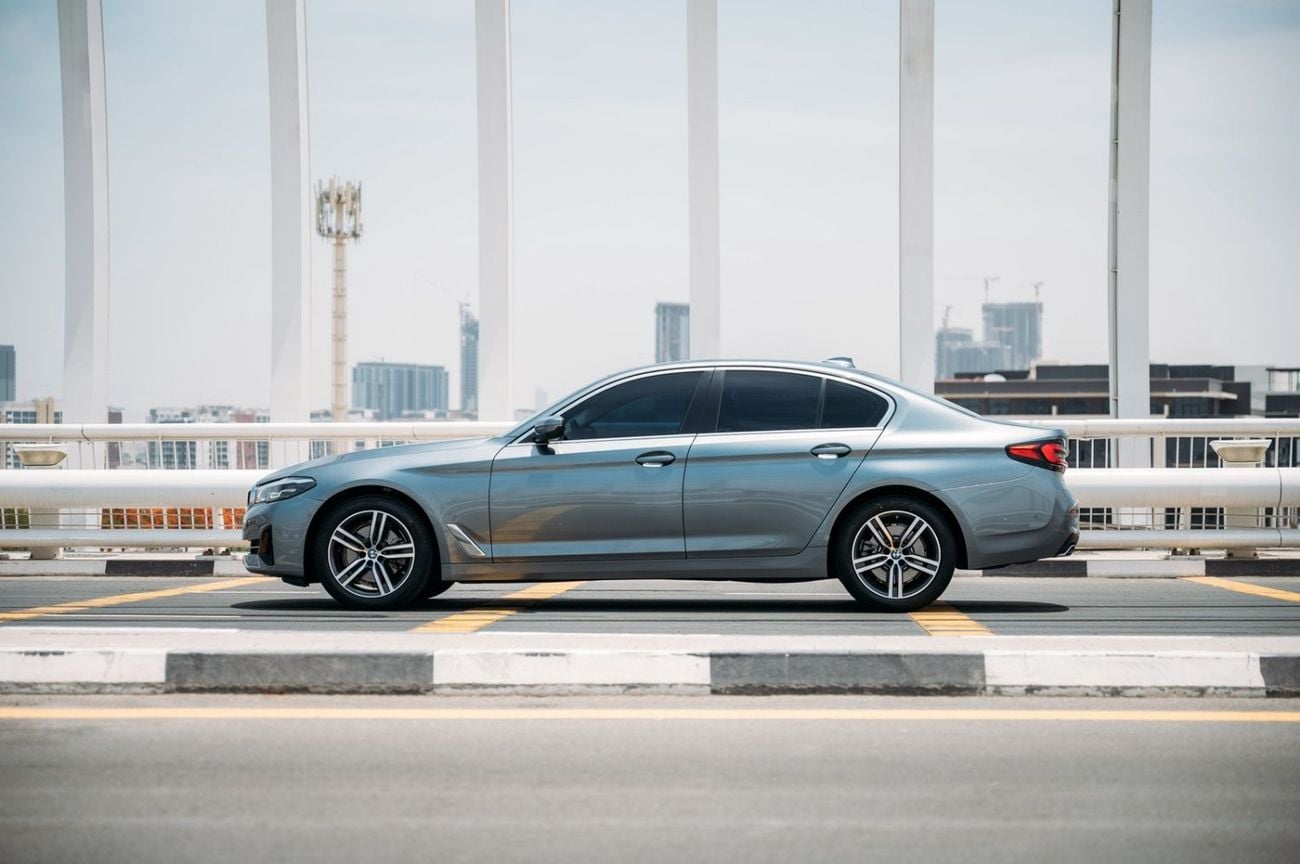 بي أم دبليو 520i BMW 5 Series 520 2021 مواصفات خليجية