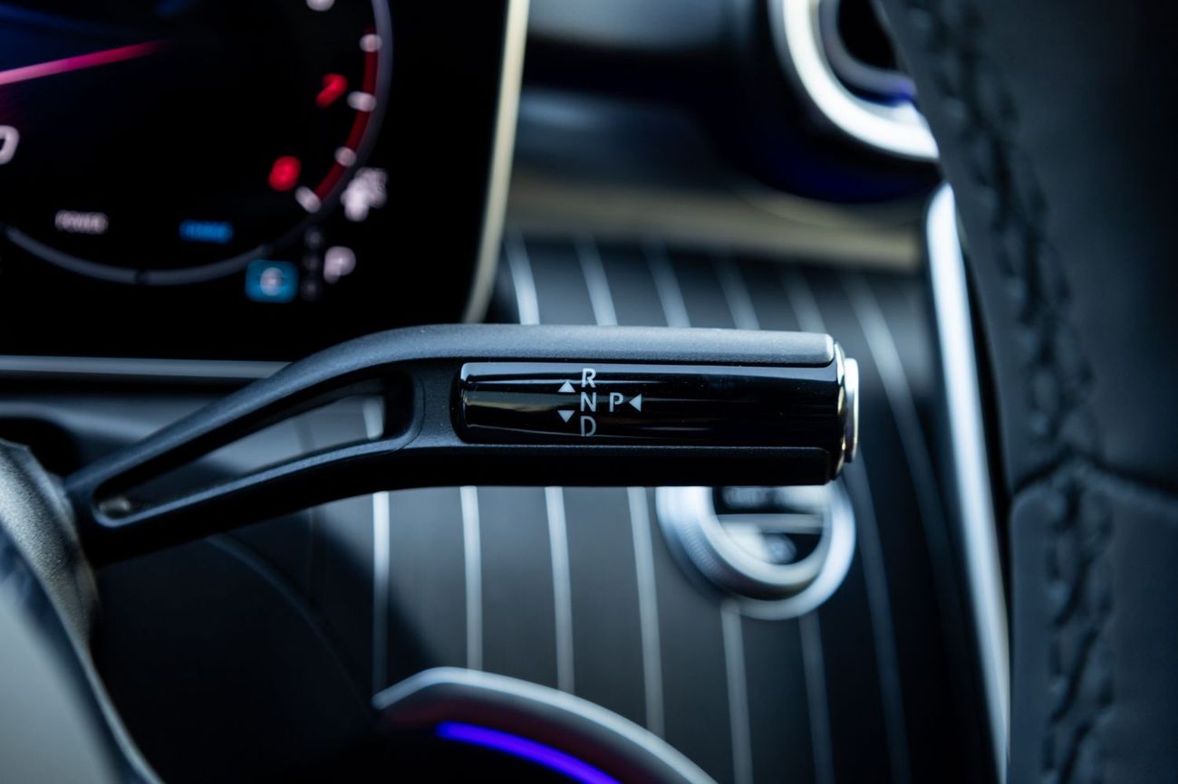 Mercedes-Benz C 200 Premium 2.0L