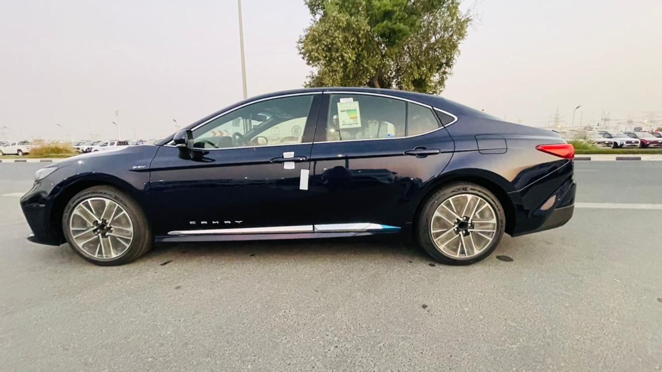 تويوتا كامري CAMRY 2.5 HYBRID LUMEIR