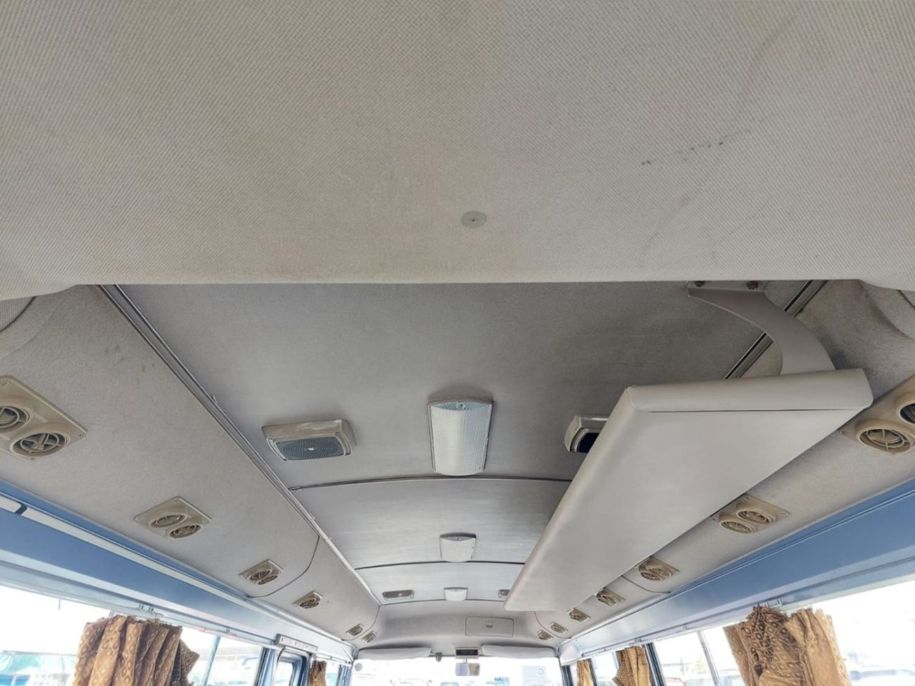 Nissan Civilian NISSAN CIVILIAN BUS RIGHT HAND DRIVE(PM01070)