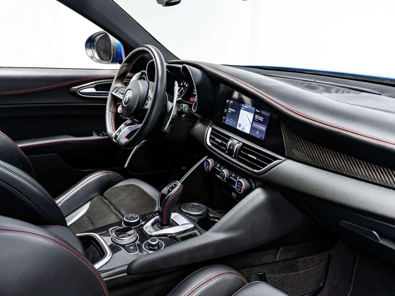 ألفا روميو جوليا Quadrifoglio 2.9L (510 HP)