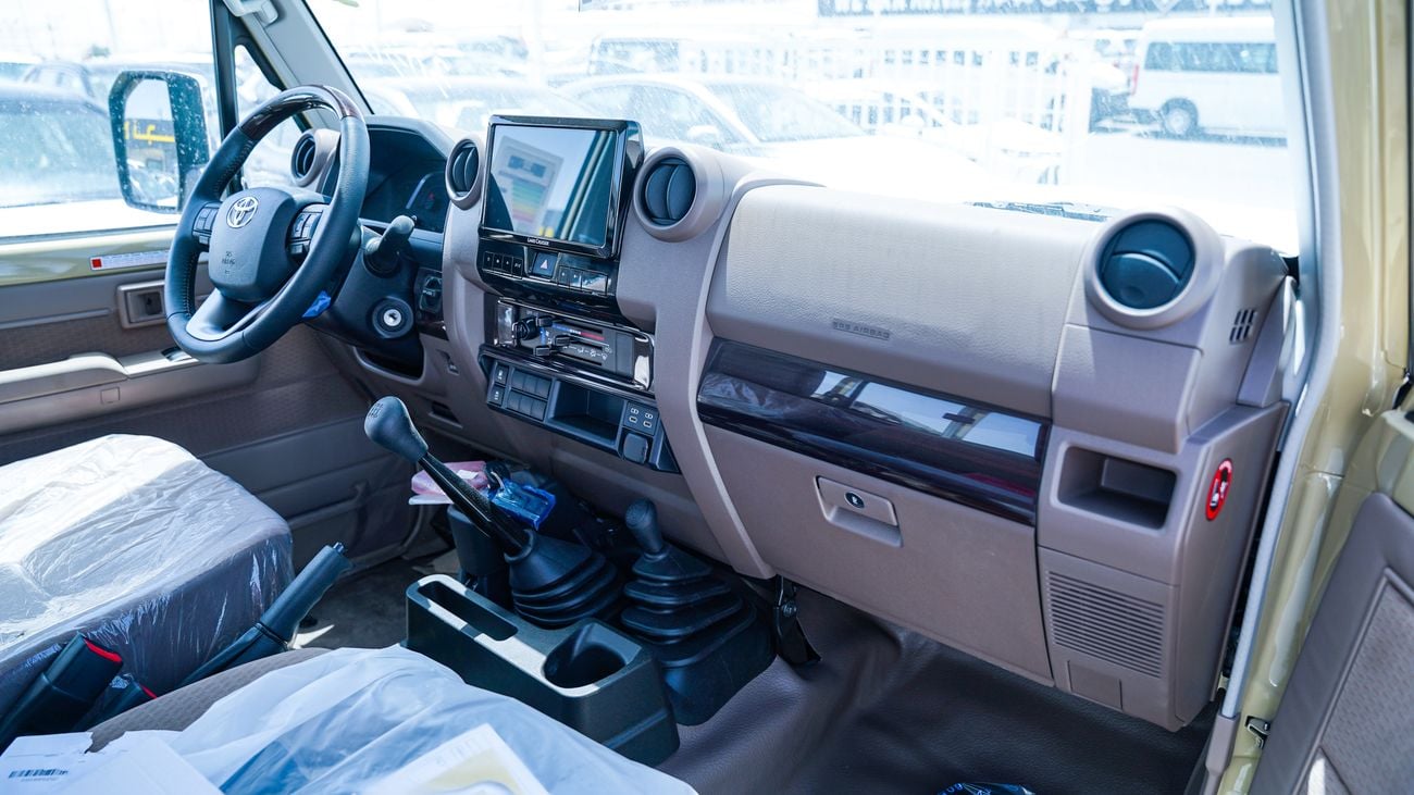 تويوتا لاند كروزر بيك آب