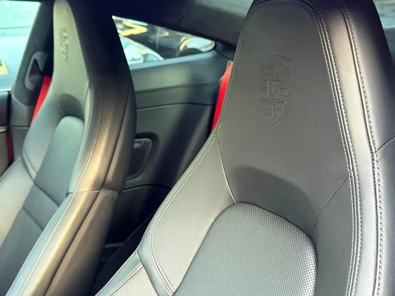 Porsche 911 Carrera 3.0L (444 HP) Coupe