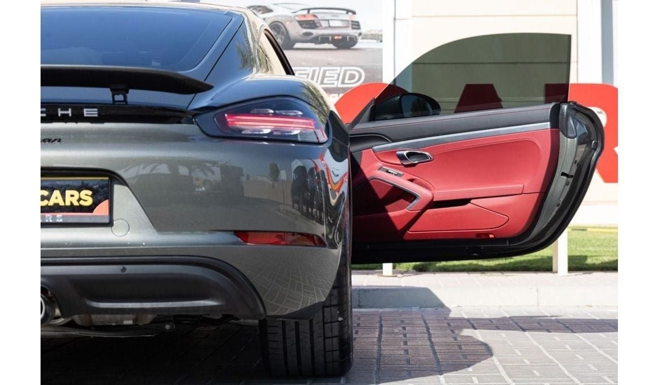 بورش كايمان 718 Porsche 718 Cayman Style Edition 2024 GCC under Agency Warranty with Flexible Down-Payment.