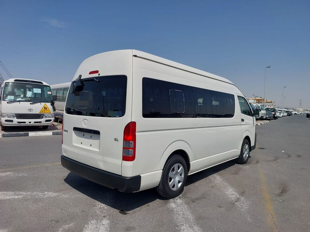 Toyota Hiace TOYOTA HIACE COMMUTER VAN RHD 2019 MODEL 2.7 L PETROL AUTOMATIC(PM06241)
