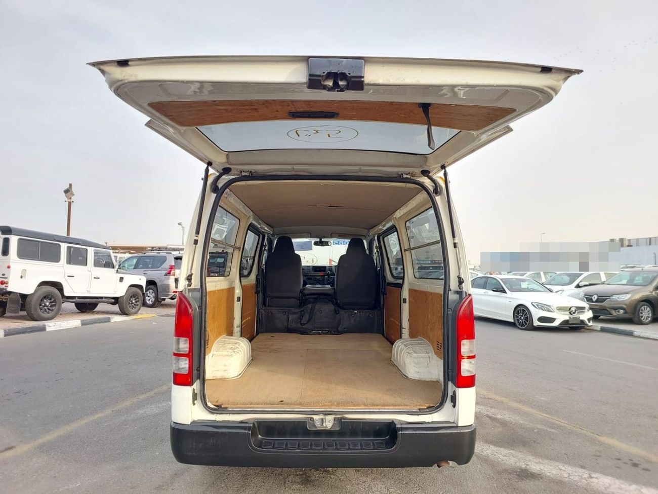 Toyota Hiace TOYOTA HIACE VAN RHD 2015 MODEL 3.0 L DIESEL MANUAL(PM18092)