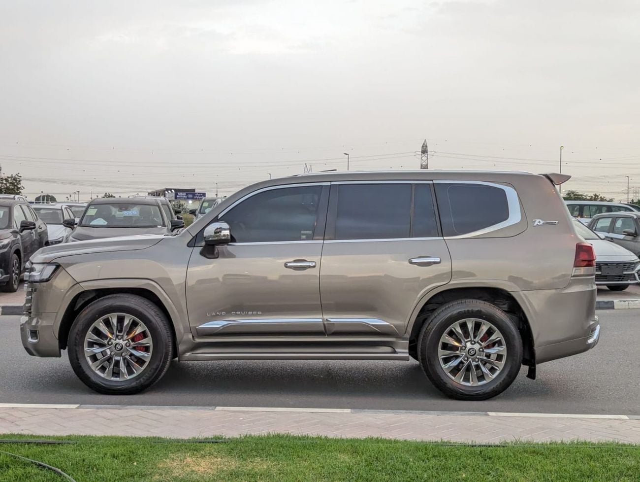 تويوتا لاند كروزر Toyota Landcruiser 2016 facelifted 2025 LHD golden colour