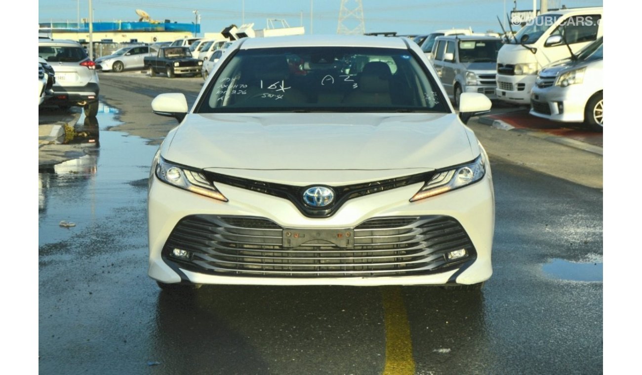 Toyota Camry Hybrid full option