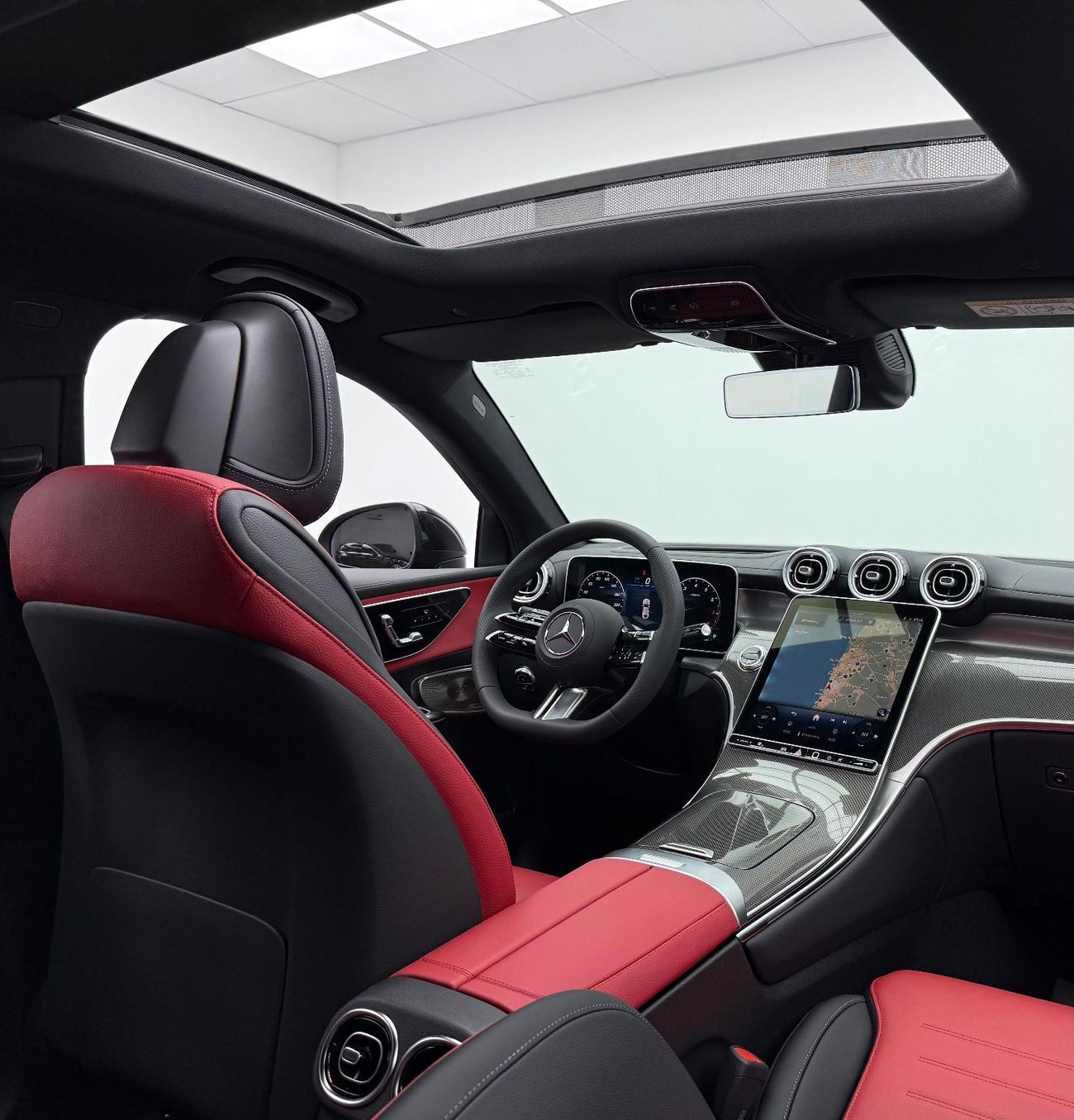 مرسيدس بنز GLC 200 4Matic *Brand New* 2025 Mercedes Benz GLC 200 4Matic Premium+, 2030 Mercedes Warranty + Service Pack