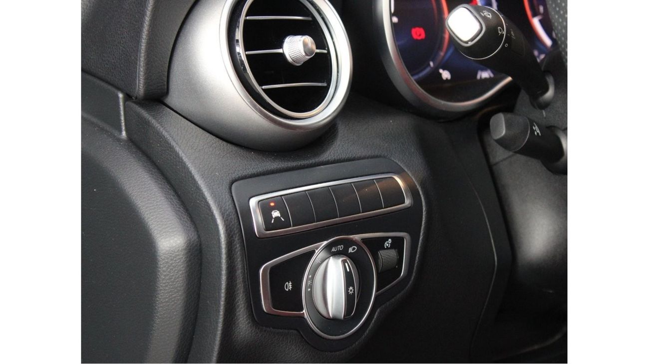 Mercedes-Benz C 200 Premium +