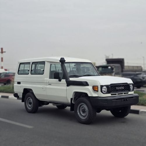 Toyota Land Cruiser 2025 Toyota Land Cruiser LC78 4.2L V6 Diesel MT 13 Seater