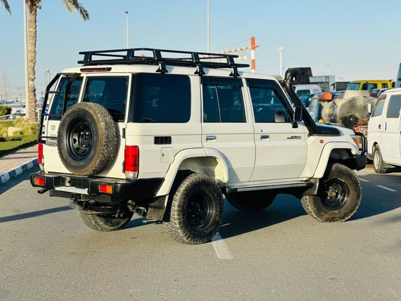 Toyota Land Cruiser 70 LC76 HT SWB Toyota Land Cruiser hardtop 2015 full options 5 door