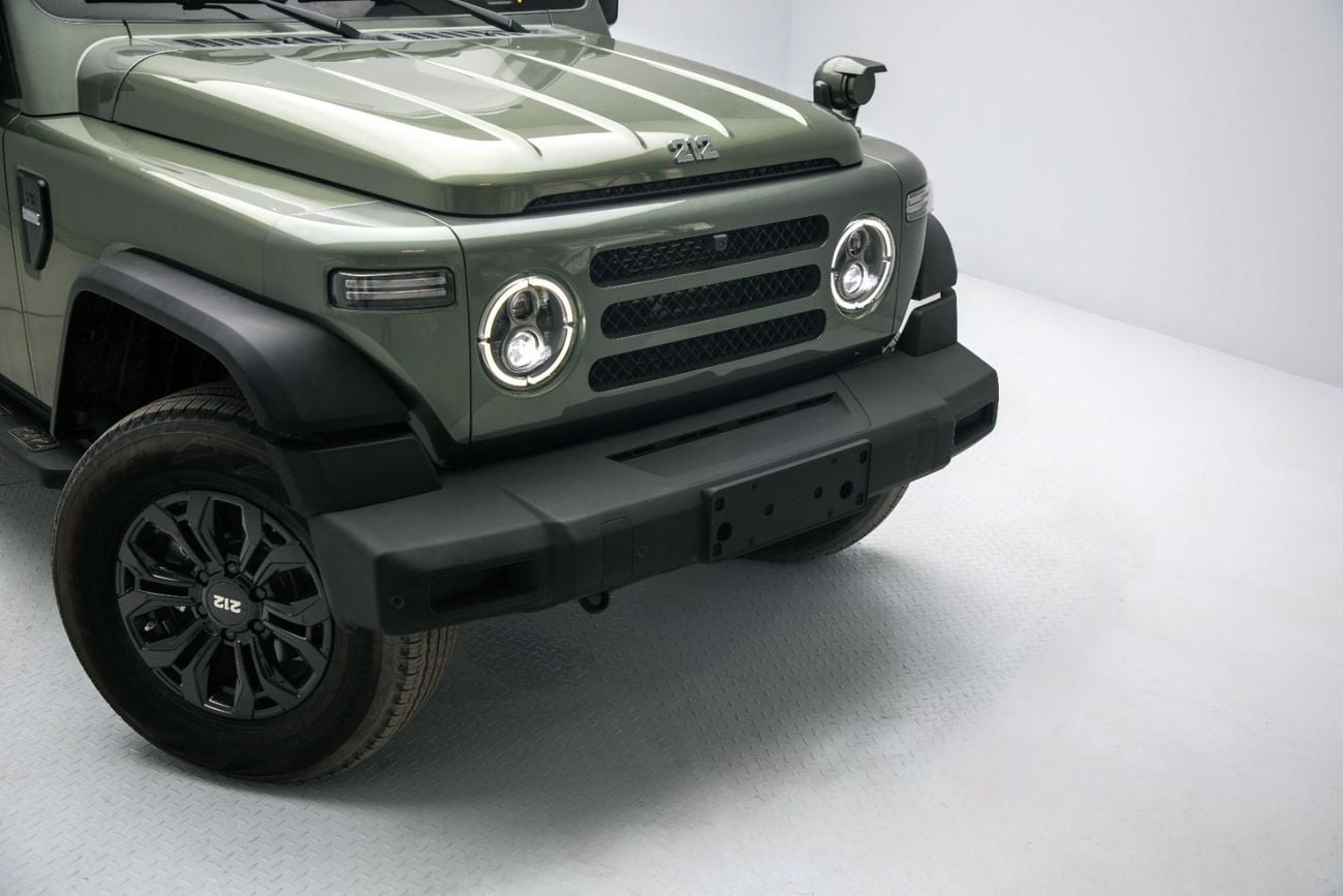 باو 212 T01 ADVENTURER 2.0L - GREEN INSIDE BLACK | EXPORT ONLY