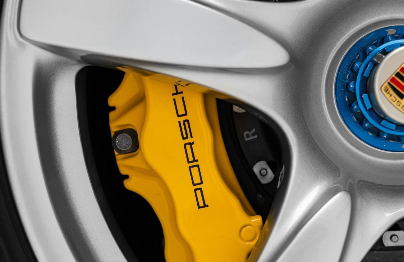بورش كاريرا جي تي 5.7L V10 Engine