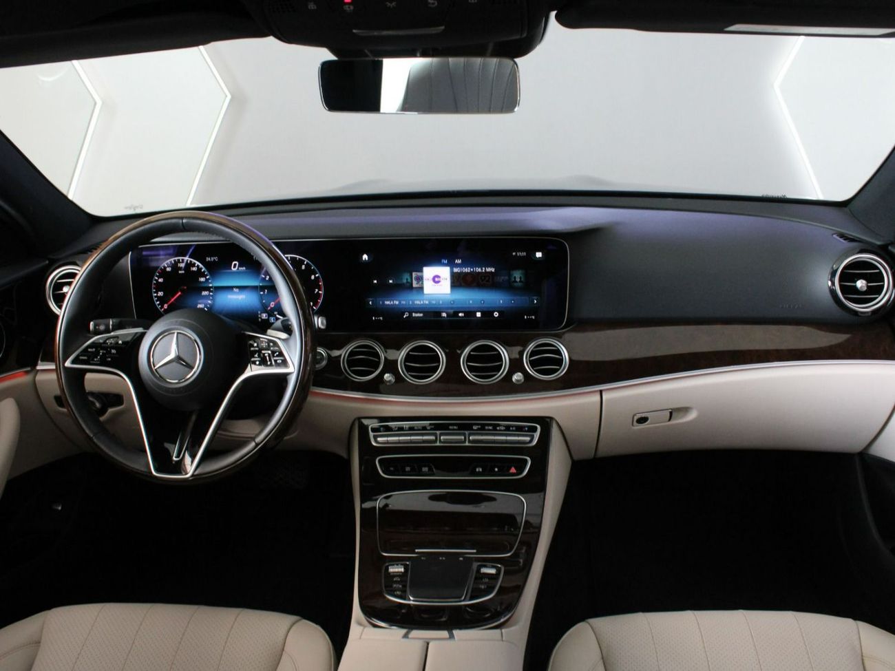 Mercedes-Benz E300 3.0L GCC