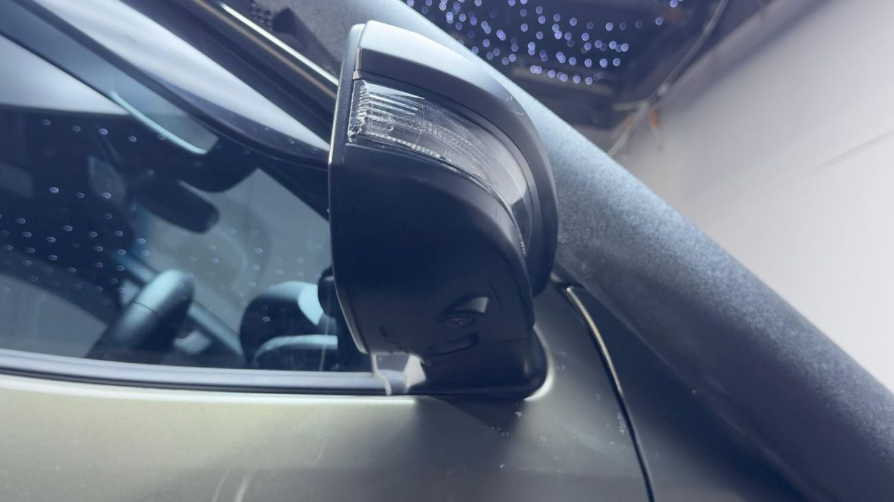 Toyota Hilux DIESEL HILUX ROGUE ,2.8L ,RIGHT HAND HAND DRIVE ,AUTO TRANSMISSION