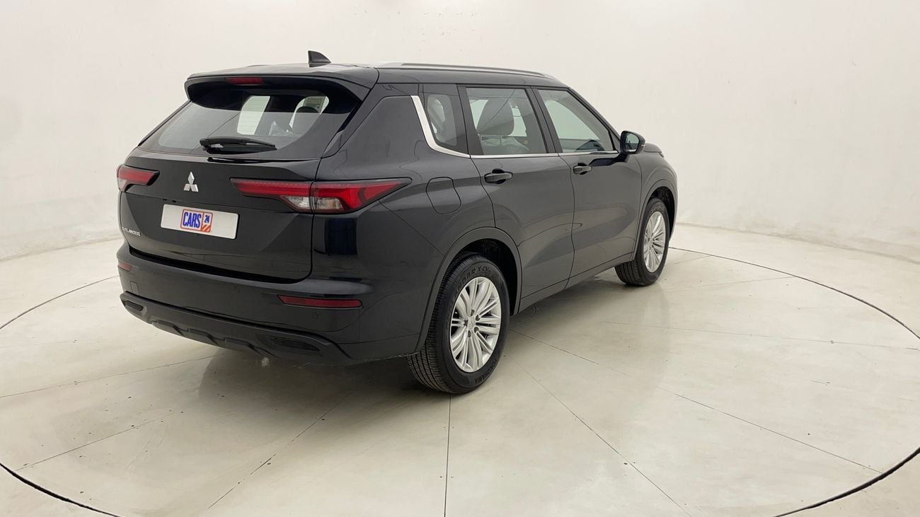 Mitsubishi Outlander MIDLINE WITH SUNROOF 2.5 | Zero Down Payment | Home Test Drive