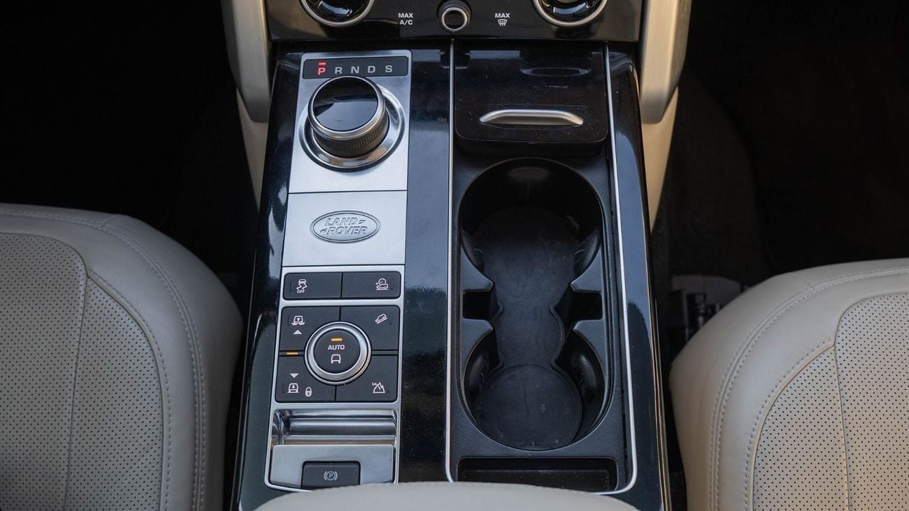 Land Rover Range Rover VOGUE SE Supercharged 5.0L 2020 Land Rover Range Rover Vogue Supercharged LWB (Long Wheelbase) V8 5.
