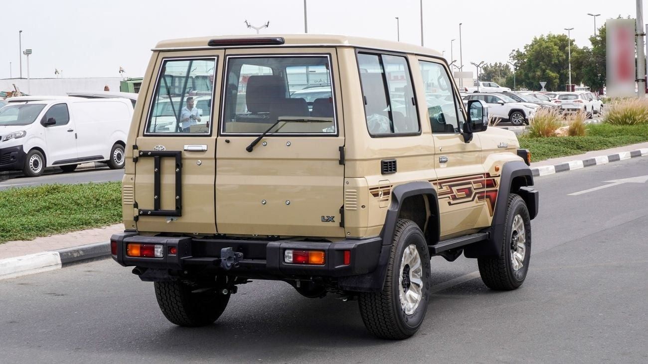 Toyota Land Cruiser 70 HT VXR LX 4.0 L V6