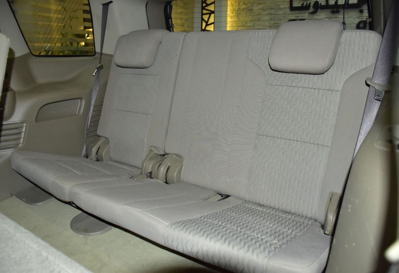 GMC Yukon EXCELLENT DEAL for our GMC Yukon SLE ( 2019 Model ) in White Color GCC Specs