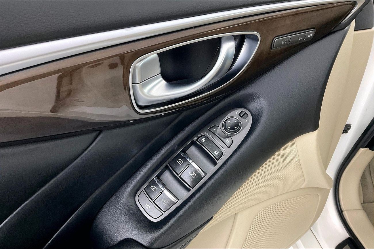 Infiniti Q50 Premium / Luxe| 1 year free warranty | Exclusive Eid offer