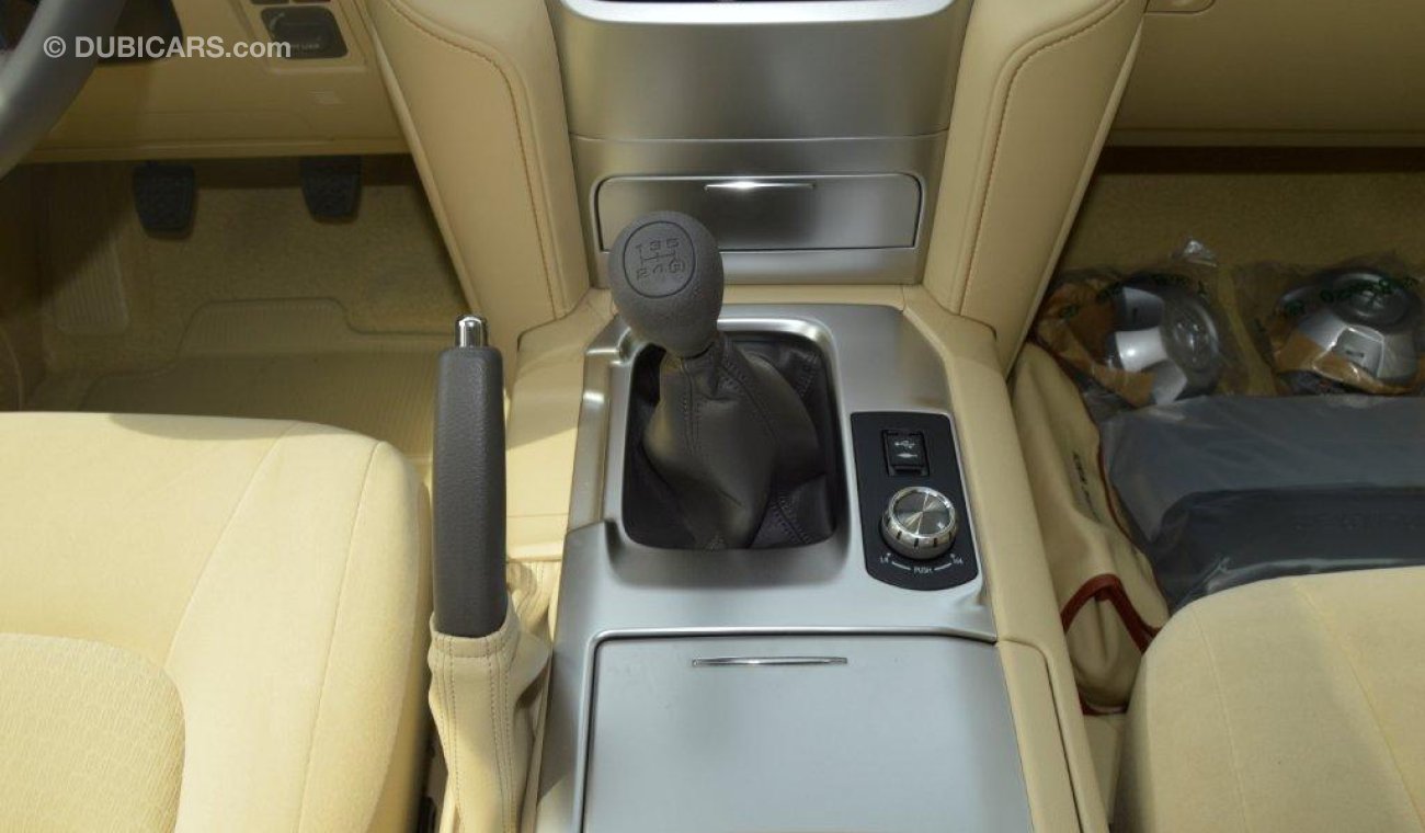 تويوتا لاند كروزر GXR V6 4.0L Petrol Winch, Sun Roof, Diff. lock Manual
