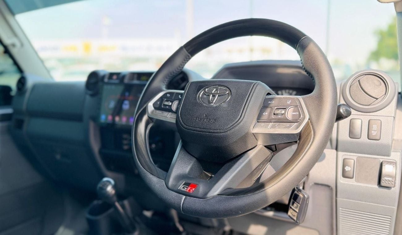 Toyota Land Cruiser Pick Up AFTER MARKET SINGLE CABIN PICKUP | RHD | 2017 | 4.5L DIESEL ENGINE  | (MT) | AIR SNORKEL